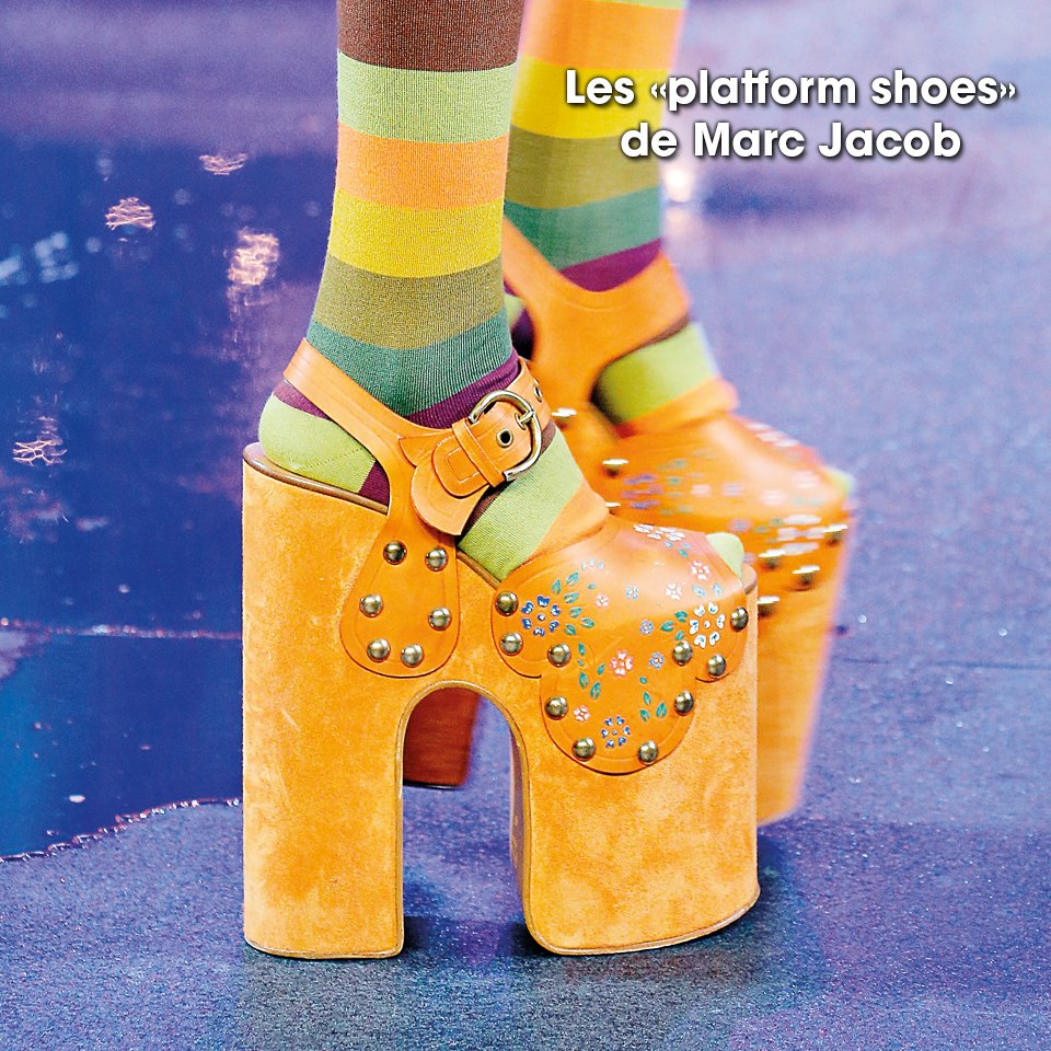 MasculinMag's tweet photo. Les chaussures du défilé ont fait prendre de la hauteur aux modèles comme le podium surélevé
https://t.co/2X0cEmKvsr https://t.co/gDwdLbQWMg