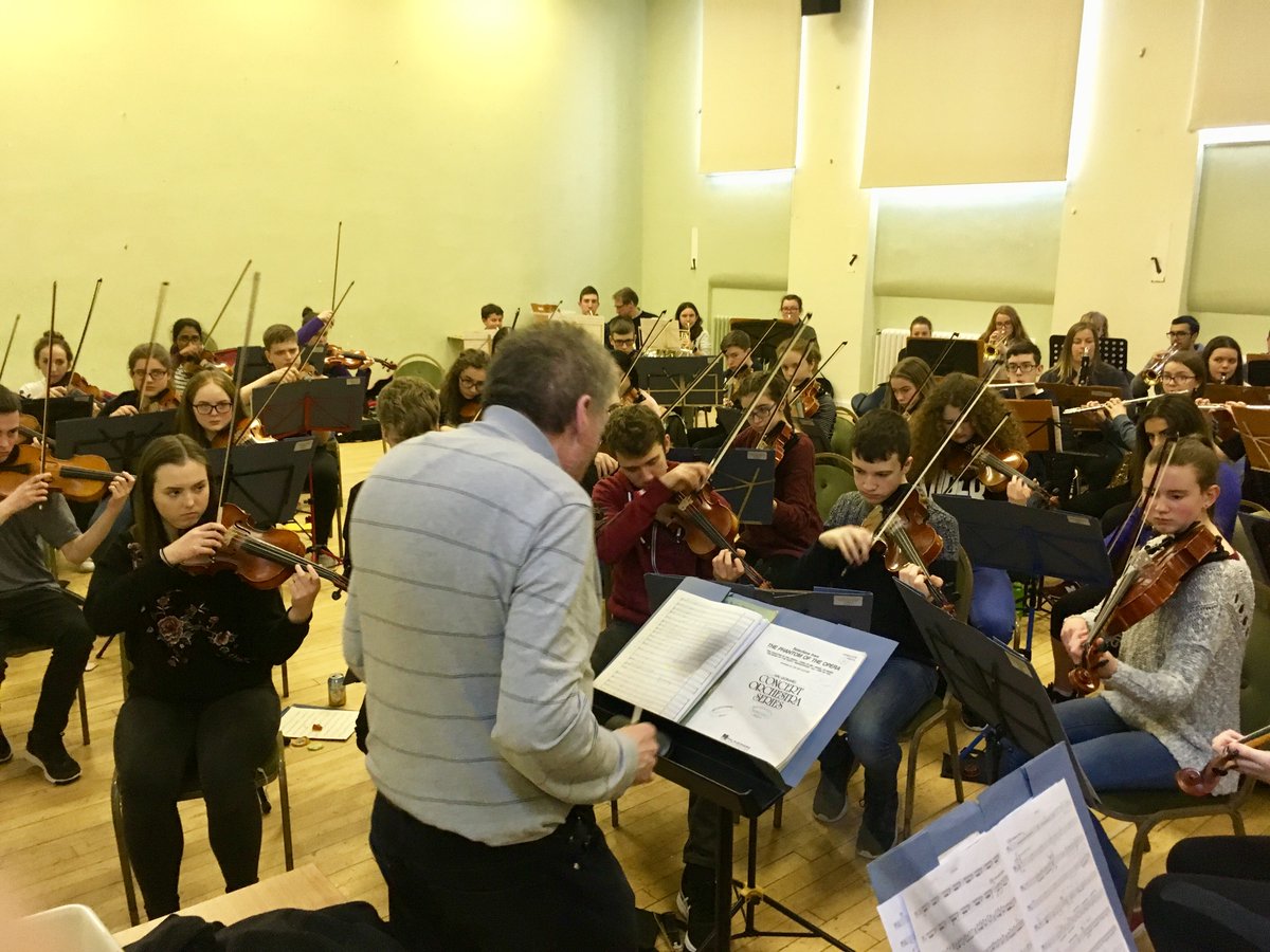 ERMusictalk is up and running again!!!! Please share with as many people as possible so we get as many followers as we can!