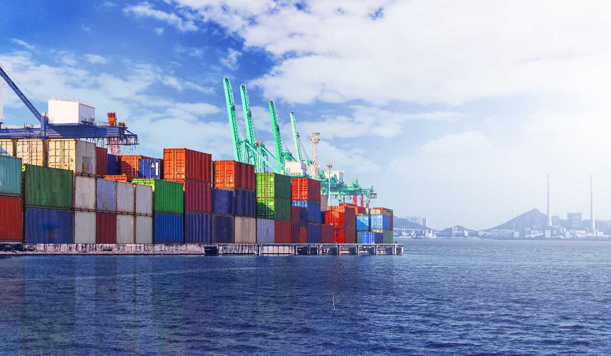ZALportBCN's tweet photo. ERHARDT TRANSITARIOS y CILSA firman la contratación de una nave de 2.500 m² en la ZAL Port (BCN) https://t.co/edAPpqGRtZ @Erhardt_RRHH #ERTRANSIT https://t.co/B8IYhFbhD0