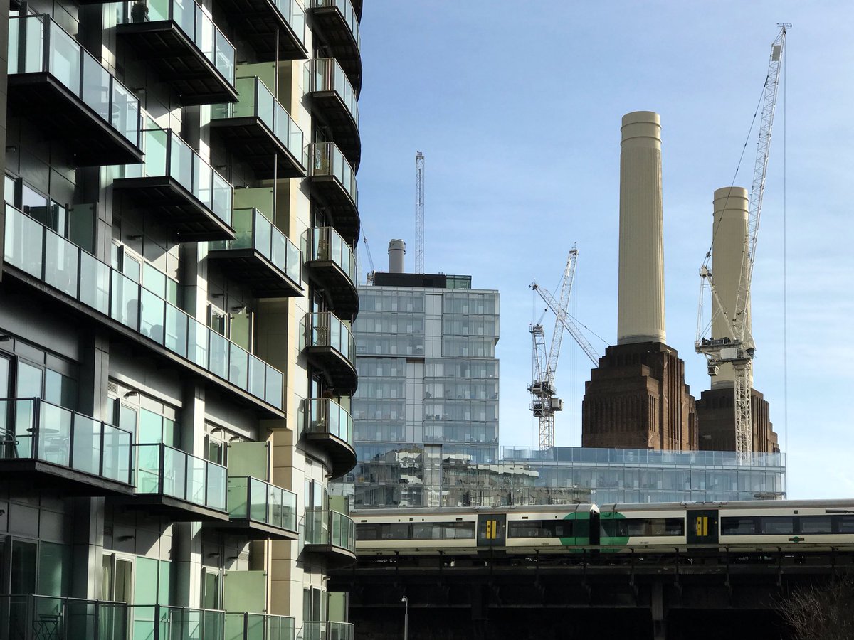 Morning shoot in London then back to Bucks for the next shoot #london #architecture photography