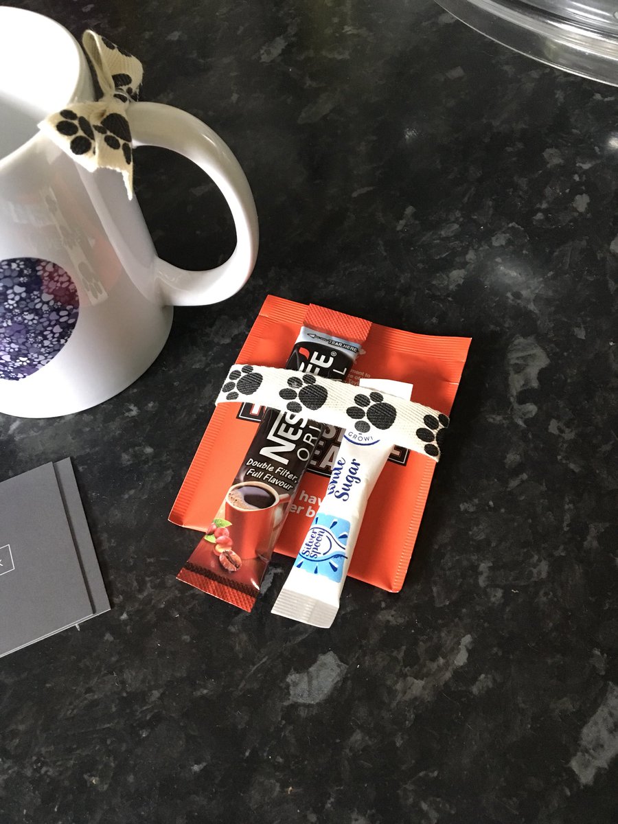 animalstaruk's tweet image. .@houseofhenryuk Thank you for our gorgeous mugs, they are so fabulous! The packaging and contents were an added bonus too #ASA #HouseOfHenry