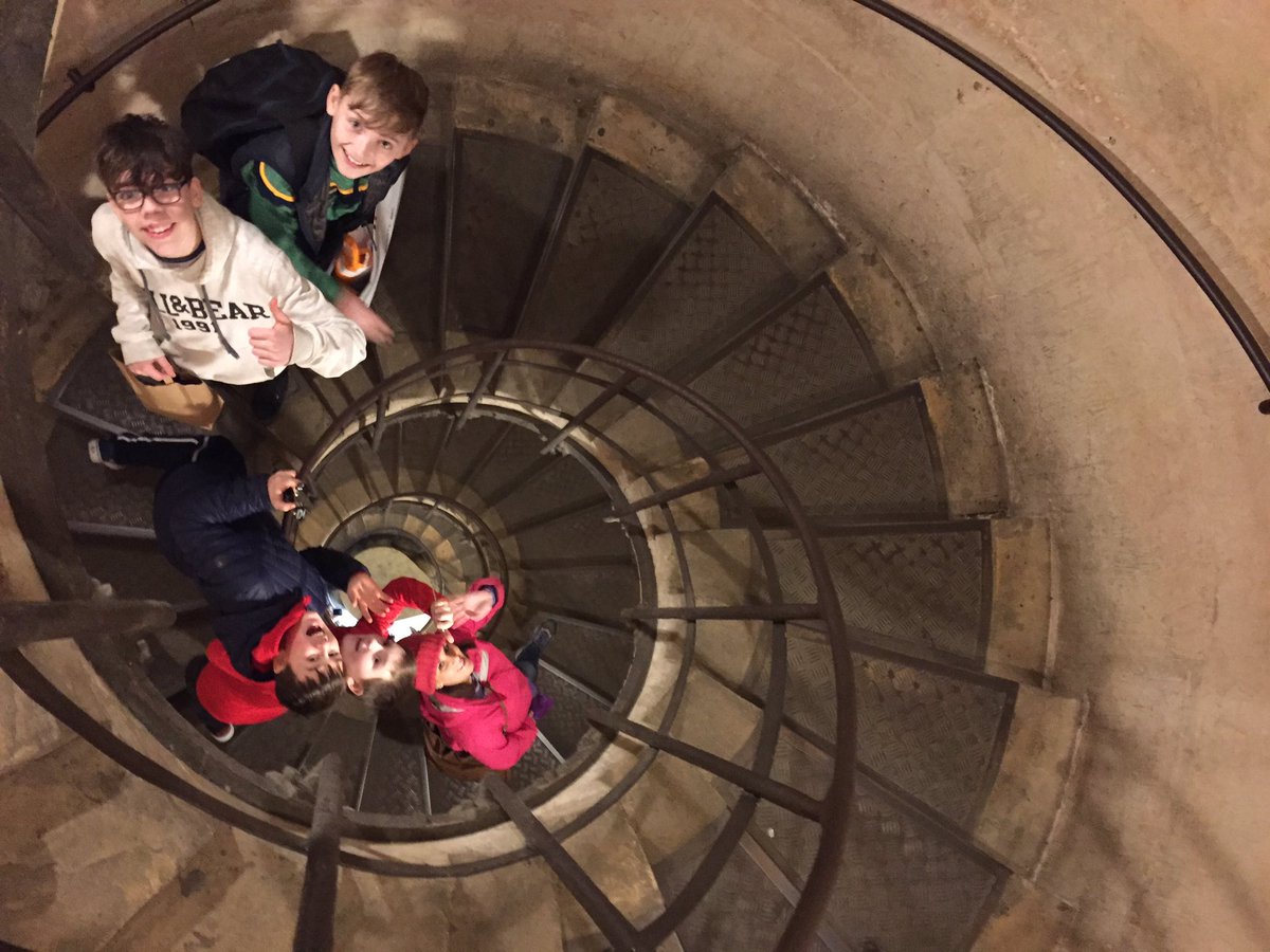 Day Two yesterday , tour de Paris, l'Arc de Triomphe et La Grande Roue (big wheel) m. Looking forward to Day three #vivelafrance <a href="/stpatsarmagh/">stpatricksarmagh</a>