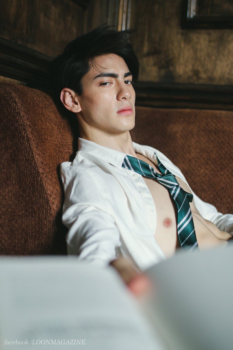 ggluvcats's tweet photo. Carty Caruso ในเวอร์ชั่นขอ��แฮร์รี่ พอตเตอร์ คาร์ตี้เป็นลูกครึ่งจีน ผสม อิตาเลียน ฮังการี เยอรมัน และ ไอริช อายุ 22 ปี เกิดและโตที่อเมริกา ตอนนี้คาร์ตี้อยู่ไทยด้วยนะคะ ig: cartycaruso ขอบคุณรูปสวยๆจากเพจ Loon Magazine และพี่ Eric Loon https://t.co/aT6JwAONel