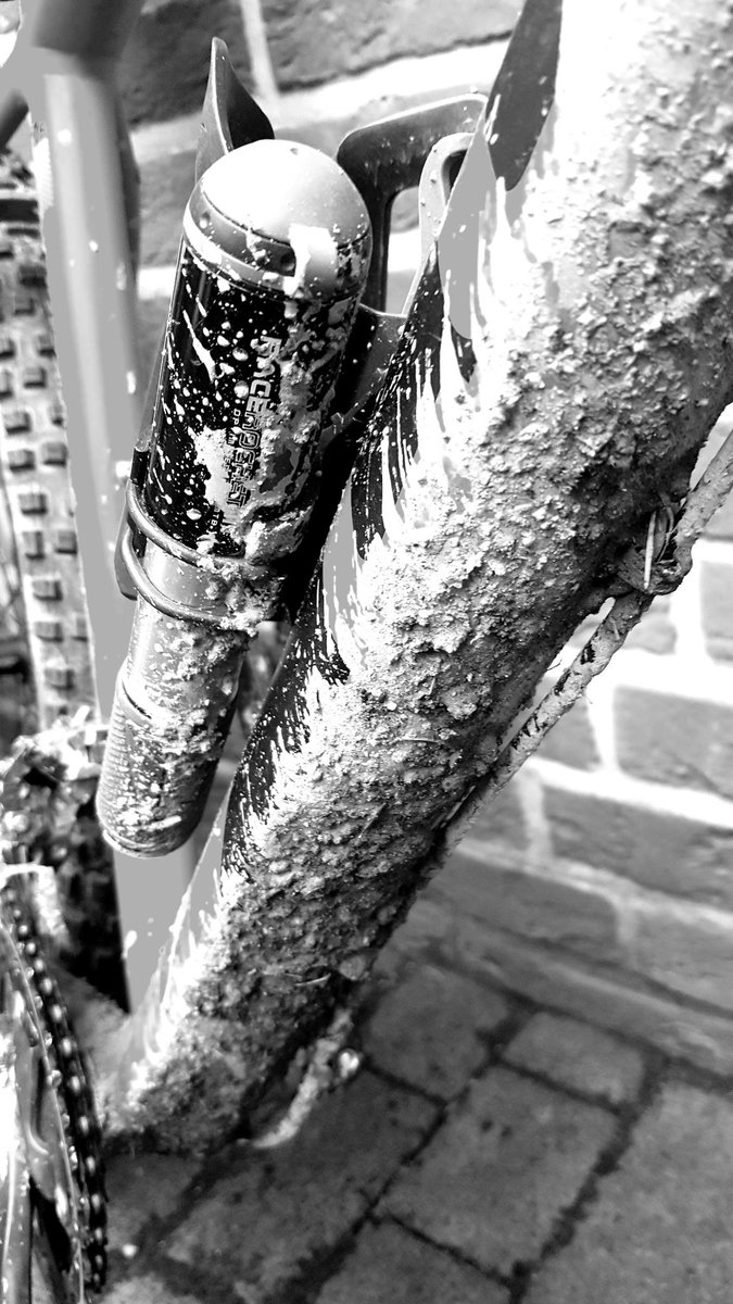 FinDomDomLars's tweet photo. Got some work to be done. You may clean my bike at the meantime or pay for me!! #findom #paypigs #slaveswanted https://t.co/yeenLt8X0v