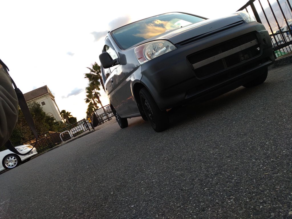 000Tatsuki's tweet photo. 昨日ホンダLIFEのエンジンが止まりました！
買ってから1年ちょっと、いろんなところ一緒に走りました！
たのしい思い出をありがとう👍
自慢のLIFEです‼︎ https://t.co/EPDCGXvQJ5