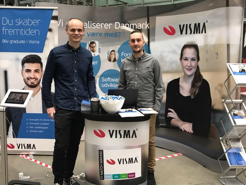 Så er vi her! Kom forbi vores stand på <a href="/ITMatchMaking/">IT Match Making</a> hele dagen i dag. Vi står klar til en god snak om vores spændende graduate program. Du kan også få gode råd til til CV. Vi ses :-) #Visma #graduateprogram