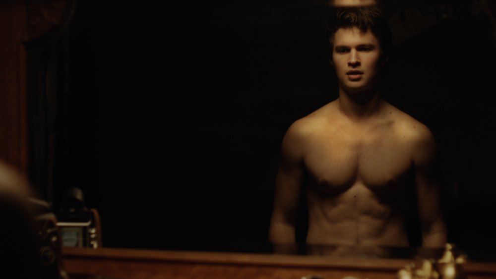 Happy Birthday actor Ansel Elgort! His hottest moments:  