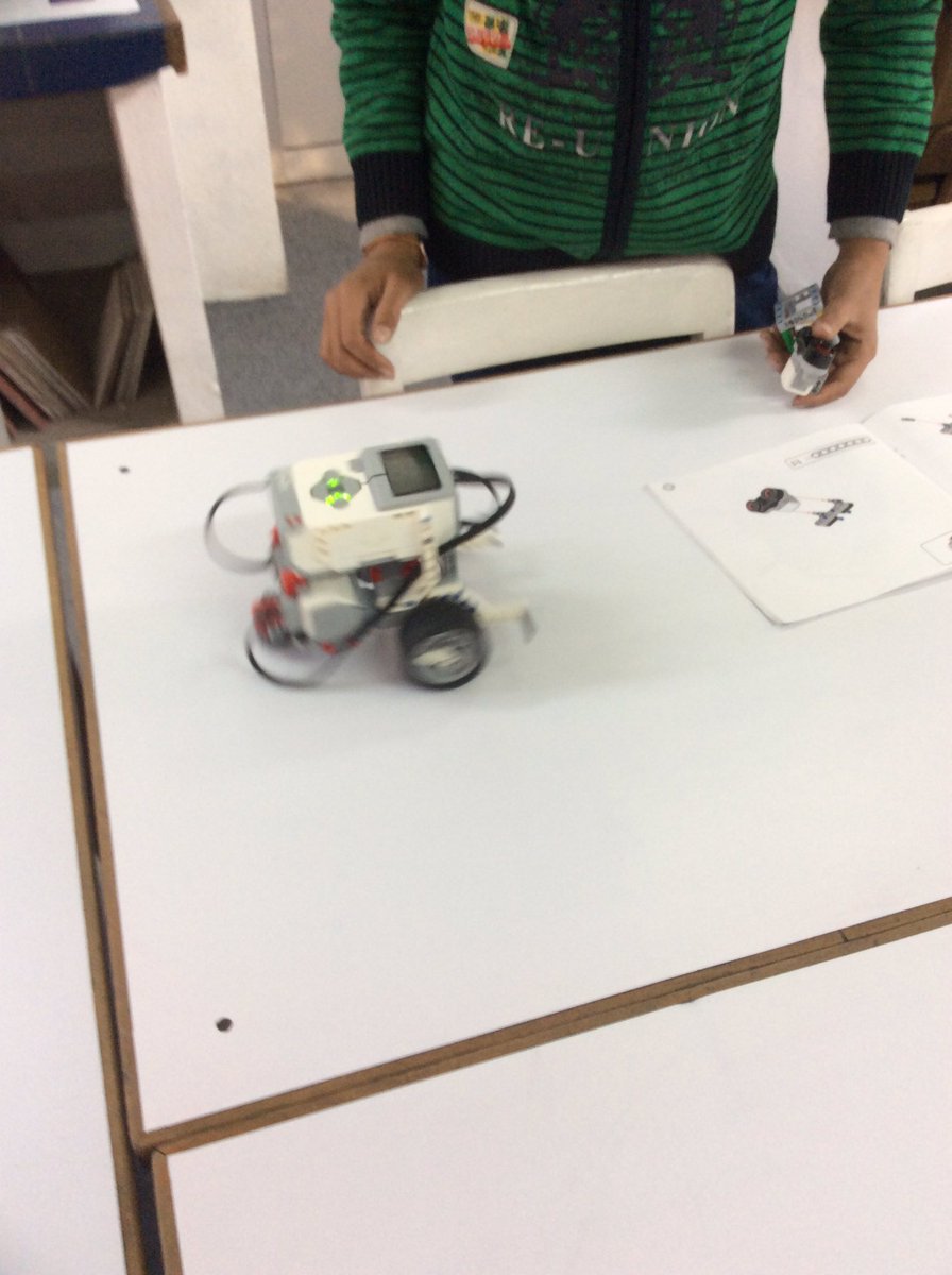 TBS STEM tweet media