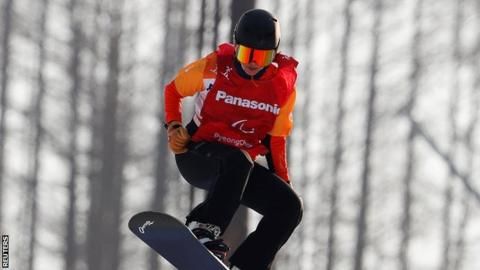 So inspiring. Nine months of cancer treatment, two surgeries, three weeks of training. Bibian Mentel-Spee's Winter Paralympic gold medal came against the odds. buff.ly/2GpzpqS