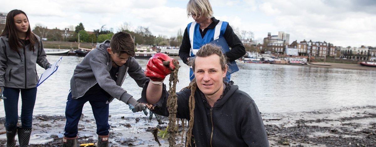 Thames21's tweet photo. During #NationalScienceWeek sign up for our #BigCount on April 21 at Hammersmith to help us discover the extent of the damage caused by litter on the #Thames. https://t.co/u5CvWgTcYW @TidewayLondon @thameswater https://t.co/pxkGp4d8pz