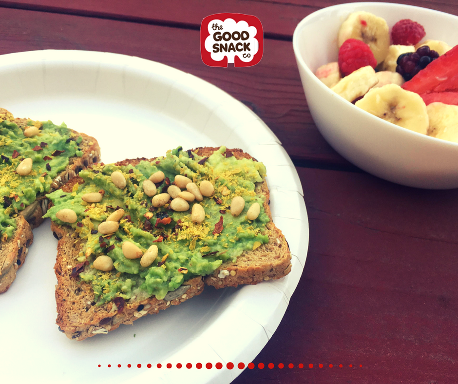GoodSnackCo's tweet image. Need some Brekkie Inspo? 🤔

Including a few nuts with your breakfast can provide rich sources of good fats, which can lower cholesterol &amp;amp; reduce the risk of heart disease! 🥜🍽️

#GoodSnacks #GreatTips