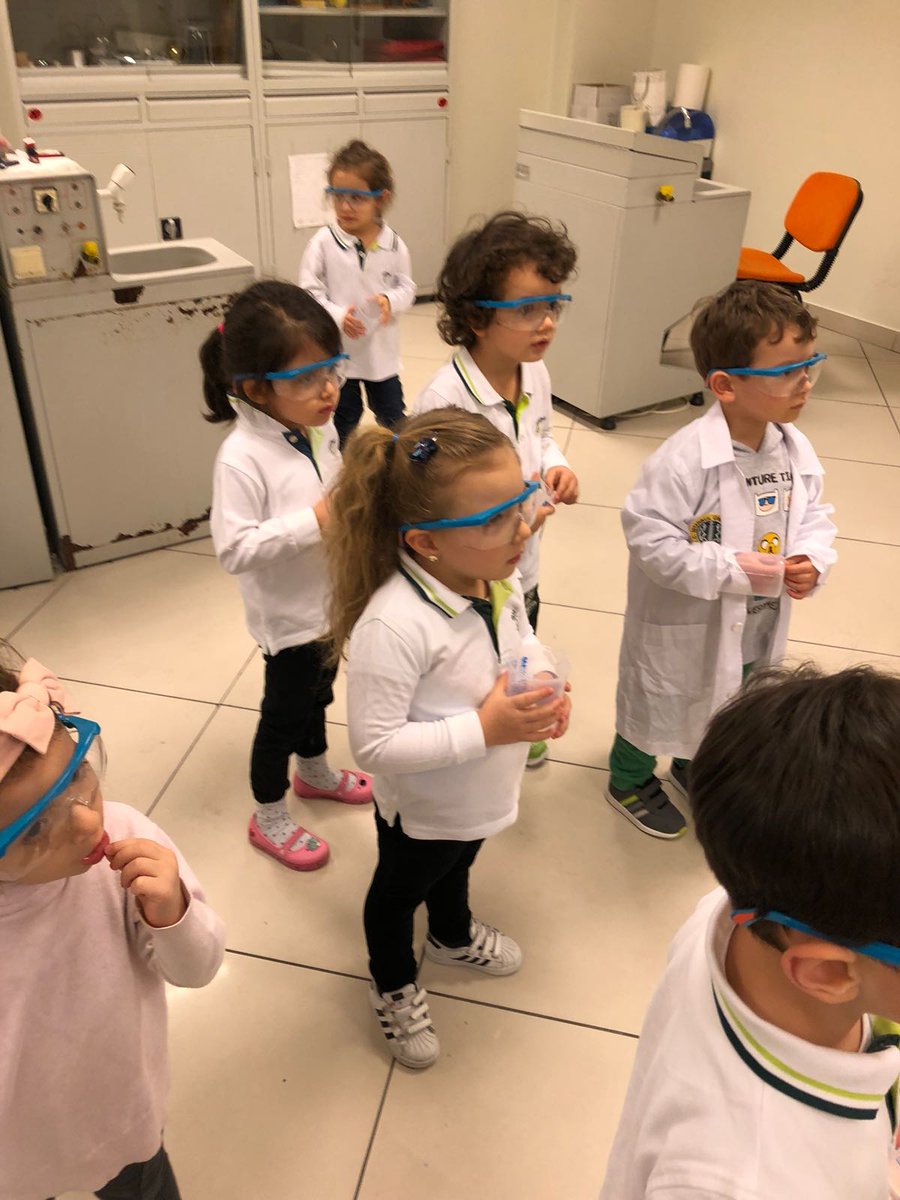 3+ Yaş Bilgili Baykuşlar sınıfı deney atölyesinde "Uzayan Renkler" isimli deney yaptılar. @mugeatabora <a href="/mehmetsaritas/">Mehmet Sarıtaş</a> <a href="/AliRizaLule/">Ali Rıza Lüle</a> <a href="/RaufAkan/">Rauf Akan</a> <a href="/guralper/">Alper GUR</a>