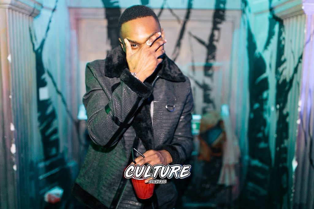 nelsonakotei's tweet photo. CULTURE SUNDAYS 
@CultureSundays_ 

£2 shots 
£3.50 DOUBLES ALL NIGHT
£50 bottles of smirnoff 🔥 

@wafi_lounge our pre bar 
£3.50 doubles all night 
£5 Culture Cocktail

For tables get at me for @CultureSundays_ and @wafi_lounge 

#FORTHECULTURE@ https://t.co/aNKtJZ2oWX
