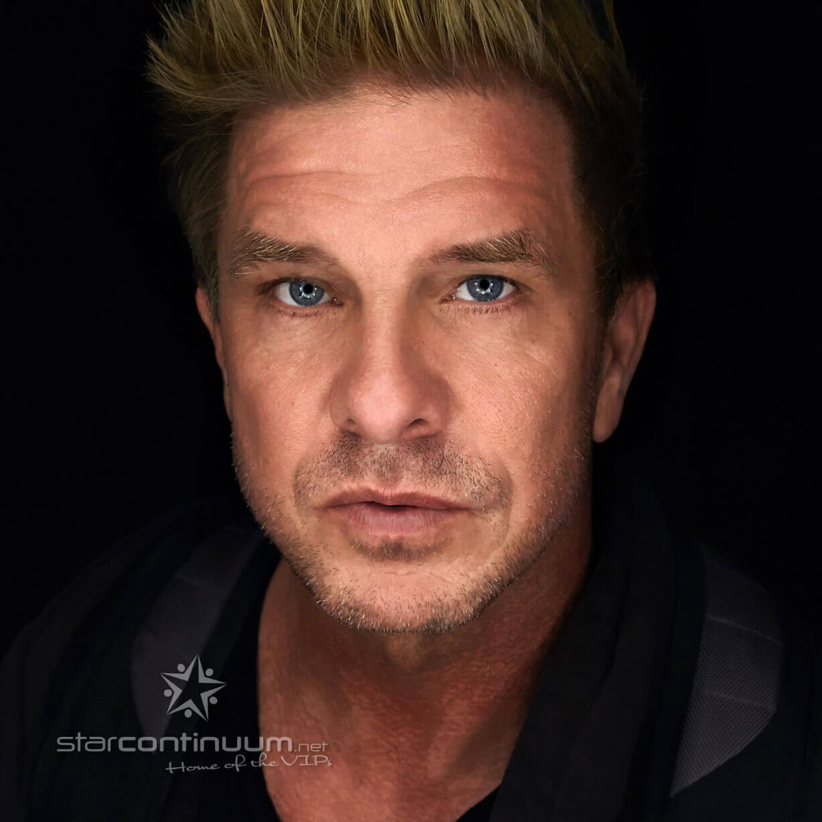 starcontinuum's tweet image. Just watched the first four episodes of @swatcbs with @TheKennyJohnson as Luca... Love it - what about you? #Faces - goo.gl/Nh7xLW
