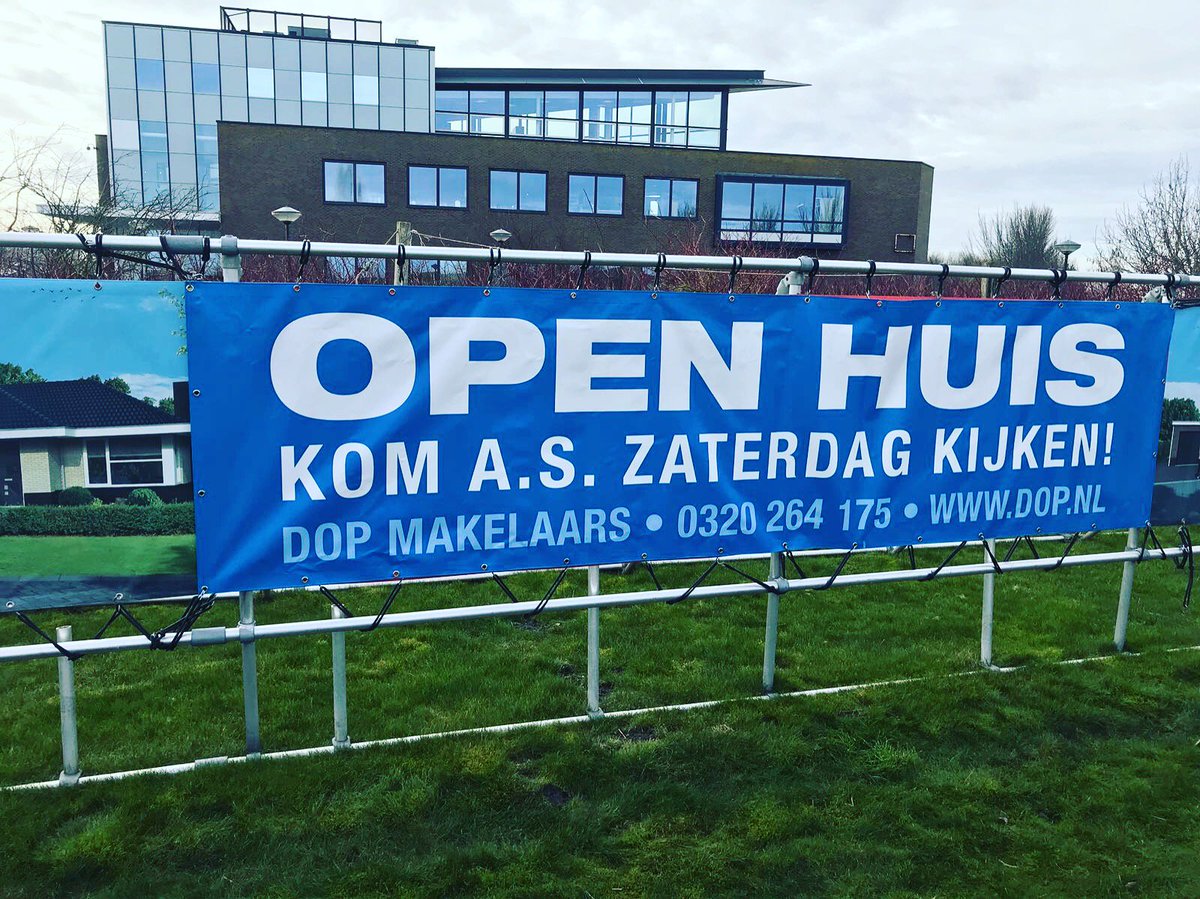 FlevoGolfResort's tweet photo. Eindelijk is het zover! A.s. zaterdag 17 maart van 12:00 tot 16:00 uur vindt de eerste presentatie plaats van de drie verschillende villa’s op het Flevo Golf Resort. De makelaars van @DopMakelaars informeren u graag verder over de mogelijkheden. Bent u erbij? #weeswelkom https://t.co/9HiMyGTtSg