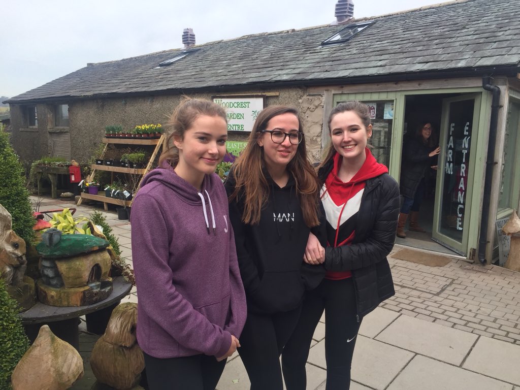 QEStudio_Health's tweet photo. Following on from their lessons on farming with reception class, our year 12s are helping on a field trip to Greenlands Farm #studioschool #appliedlearning #ocrhealth #riskassessments https://t.co/aUF2EkXmXU