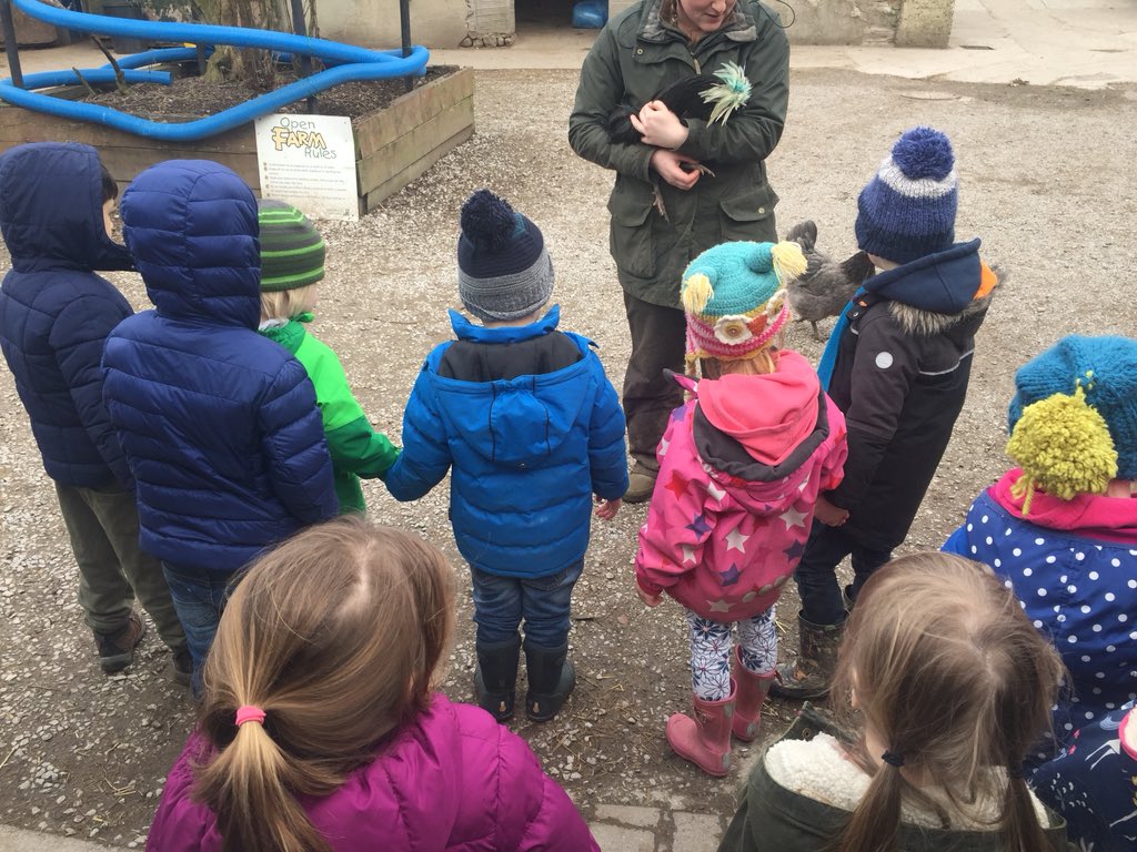 QEStudio_Health's tweet photo. Following on from their lessons on farming with reception class, our year 12s are helping on a field trip to Greenlands Farm #studioschool #appliedlearning #ocrhealth #riskassessments https://t.co/aUF2EkXmXU