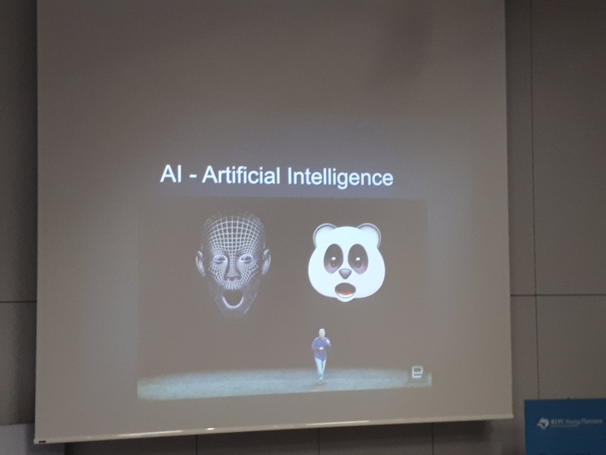 Kenny Steele from Pinnacle Visualisation Ltd describes VR, AR, &amp; AI &amp; the digital possiblities #sypc2018 #futureofplanning <a href="/RTPIPlanners/">Royal Town Planning Institute</a> @RTPIScotland