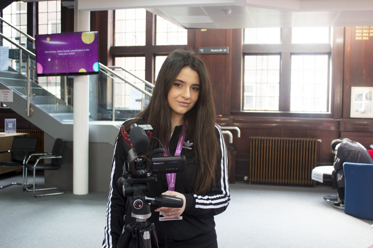 MonouXcollege's tweet image. Anda is a BTEC Media student and today she is filming in our Mentoring Zone for her project exploring criminals who are sentenced to the Death Penalty. Some interesting opinions and thought provoking points are floating around today. #WednesdayMotivation #Btec #JoinMonoux 🏆📽️