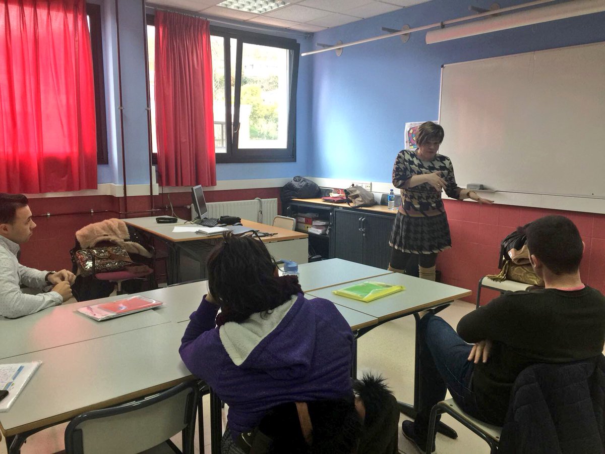 LanzaderaNalon's tweet photo. “La Actitud es el 80% para que alguien llegue a contratarte” #Esther de @MagentaCons nos habla de las competencias más demandadas del #MercadoLaboral #FSE @innorbita @fundacionTef @FundacionSMLRPH @Lanzaderas_EES @mayte_garcia https://t.co/2SItn3wmxw