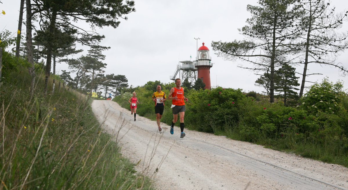 rederijdoeksen's tweet photo. Op zaterdag 21 en zondag 22 april a.s. vindt de @Vuurtorenloop Vlieland plaats. Lekker wandelen of hardlopen en voor de jeugd is er een speciale jeugdloop. Inschrijven kan vanaf nu via https://t.co/BlvPUOSqiu #trotsesponsor https://t.co/PfsnInDdGH