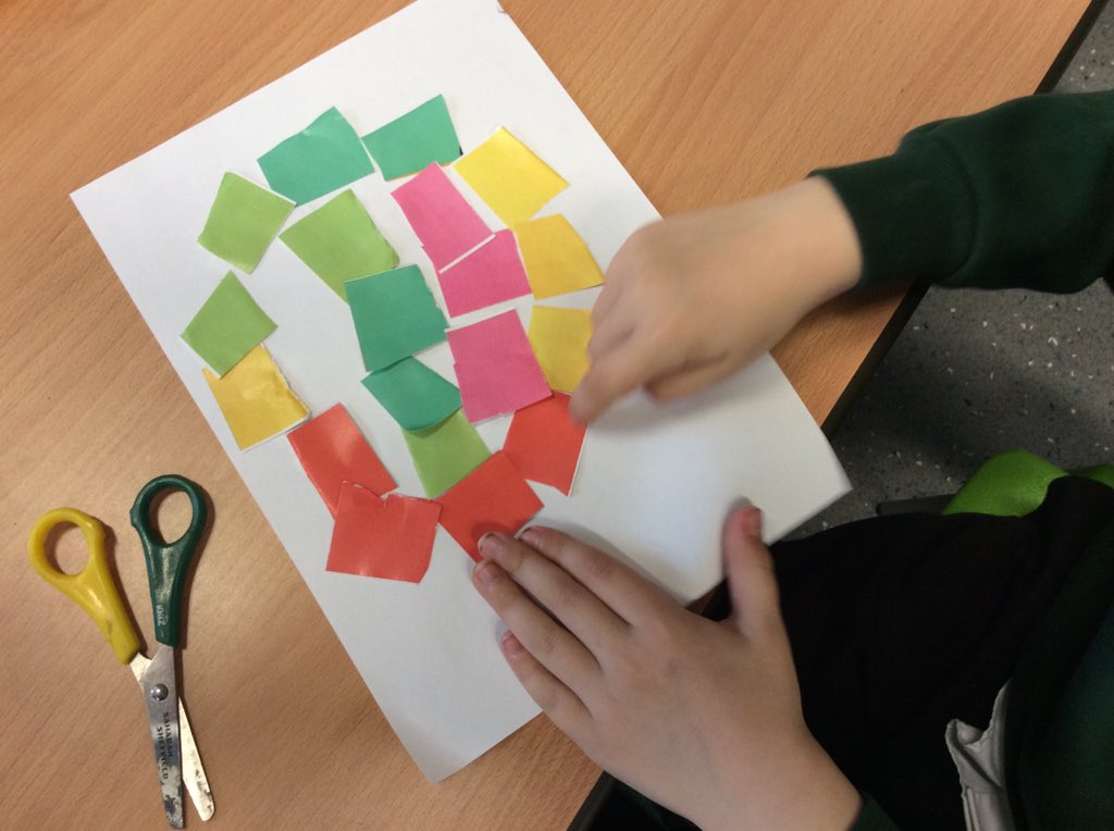 dlab_erasmus's tweet photo. #dlabprojectday3 some more colour compositions to play @Keezy @StandensBarnPS https://t.co/4Ka1drIFsm