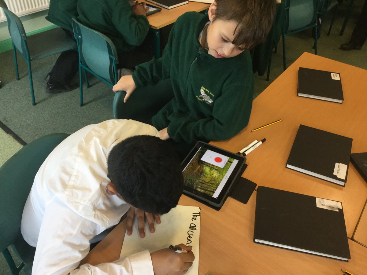 StandensBarnPS's tweet photo. Investigating different software to help a person hear a picture! This pair are using ThingLink to describe it! #dlabprojectday3 https://t.co/XUUsWrf1ck