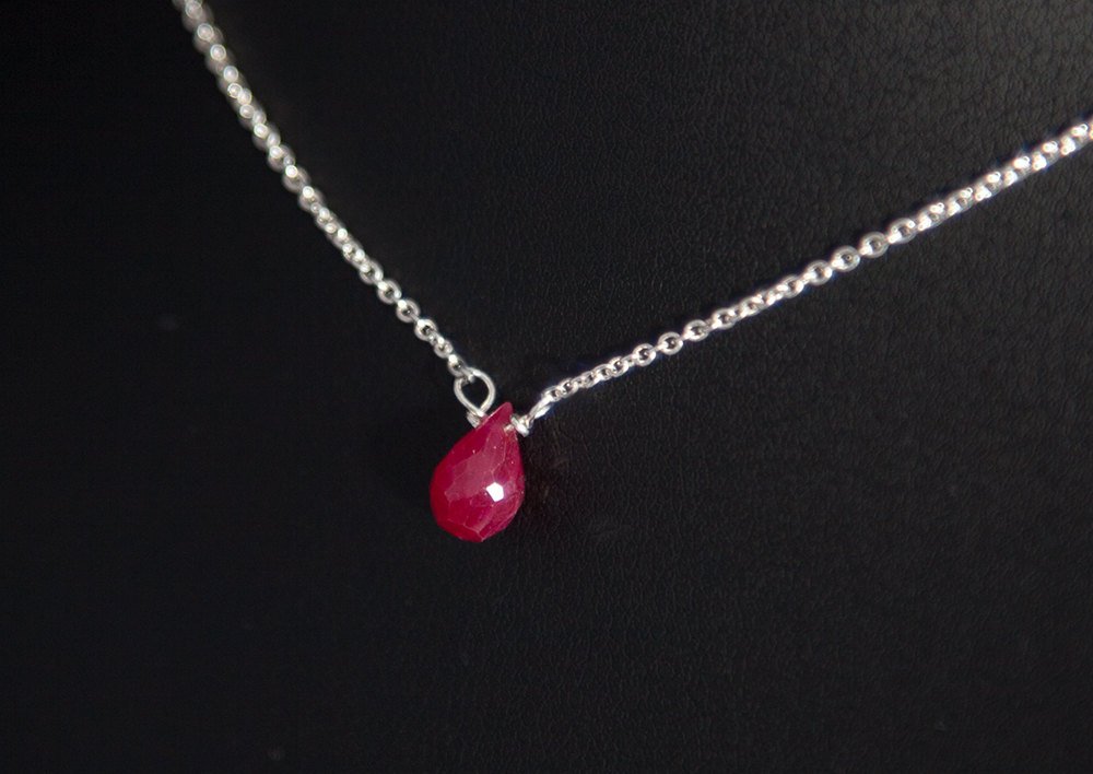 StoneandPearl's tweet photo. Thanks for the kind words for this tiny Ruby Necklace from my Etsy! ★★★★★ "My mother absolutely loved it. Thank you!!" Ted S. https://t.co/FgdAtKeZhV #etsy #jewellery #necklace #red #silver #tinyrubynecklace #genuineruby #rubynecklace #ruby #realruby https://t.co/VqQh4CGLRl
