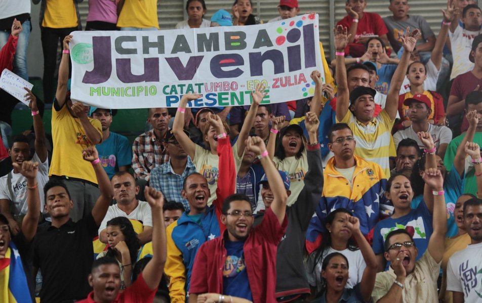 #14Mar | 📣 ¡LA ETIQUETA DEL DÍA! ⏩ #JuventudPetroYFuturo

El Plan Chamba Juvenil, dirigido a los jóvenes entre 15 y 35 años, continúa  incorporando jóvenes al trabajo productivo. La revolución bolivariana es la revolución de la juventud.