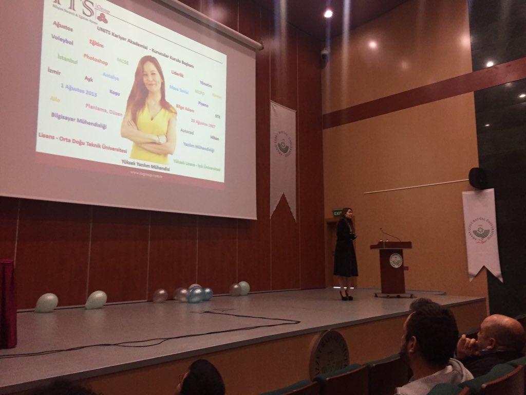 wtmbolu's tweet photo. Merve Akman ‘’Bilişimde Strateji ve Girişimcilik’ adlı sunumu ile bizlerle ☺️☺️ #IWD18 #BuildingANewHorizon #wtmbolu https://t.co/QlzxqRFWzd