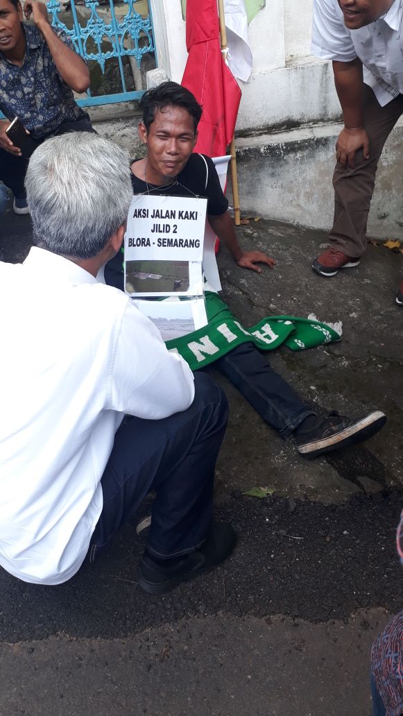 Baguzdwi4's tweet photo. Semangat persikaba teruskan perjuanganmu,matur nuwun pak @ganjarpranowo @info_Blora @DjokoNugroho01 @catoer_ndp https://t.co/oVniVwiiJ0