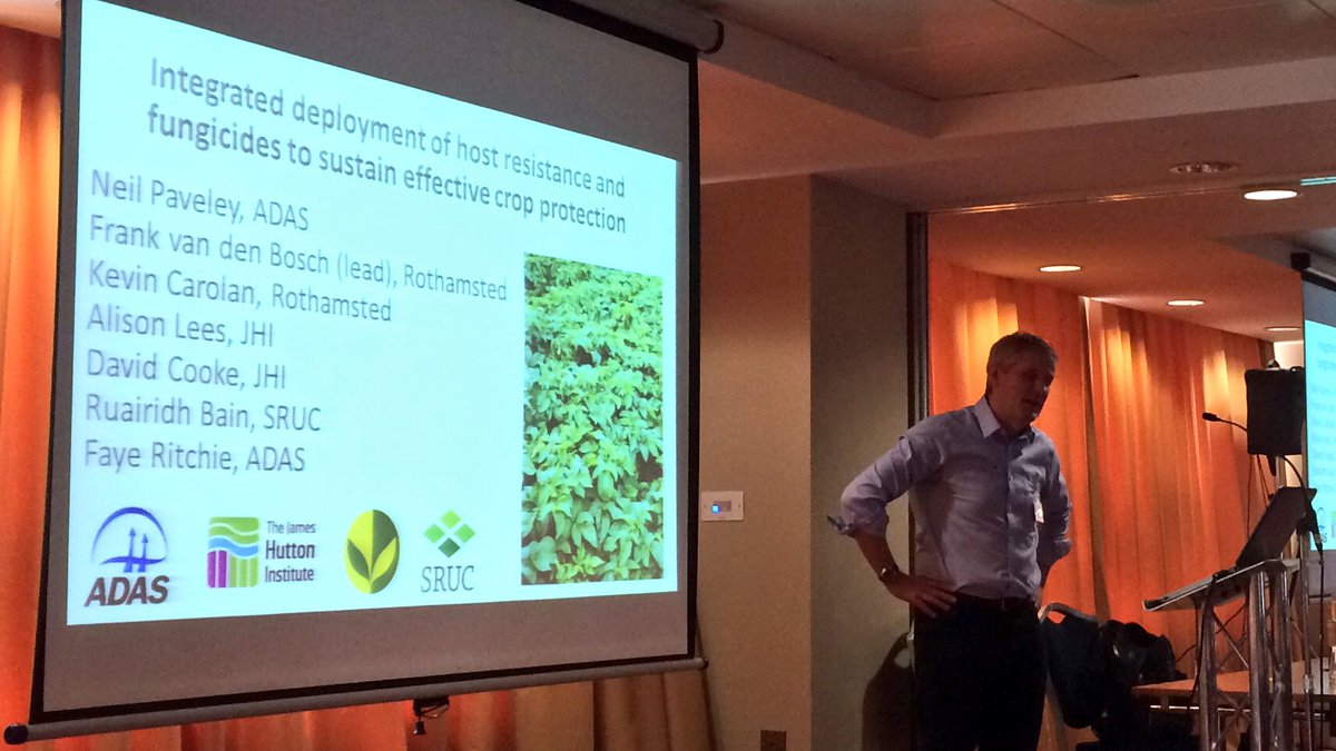 James_Phi's tweet photo. Neil Paveley @ADAS_Hortic explains how understanding the evolution of pathogen virulence can inform strategies to protect crops #hapi2018 https://t.co/r7BwMK4kEy