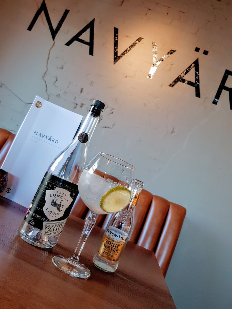NAVYARD1's tweet photo. A brilliantly British London dry gin by @DistillinginE3 is our March Gin of the month. Combined with a nice slice of lime and a classic @FeverTreeMixers makes a perfect serve #GinandTonic #ginlibrary #ginofthemonth @milsomhotels https://t.co/Pu06gXp3My