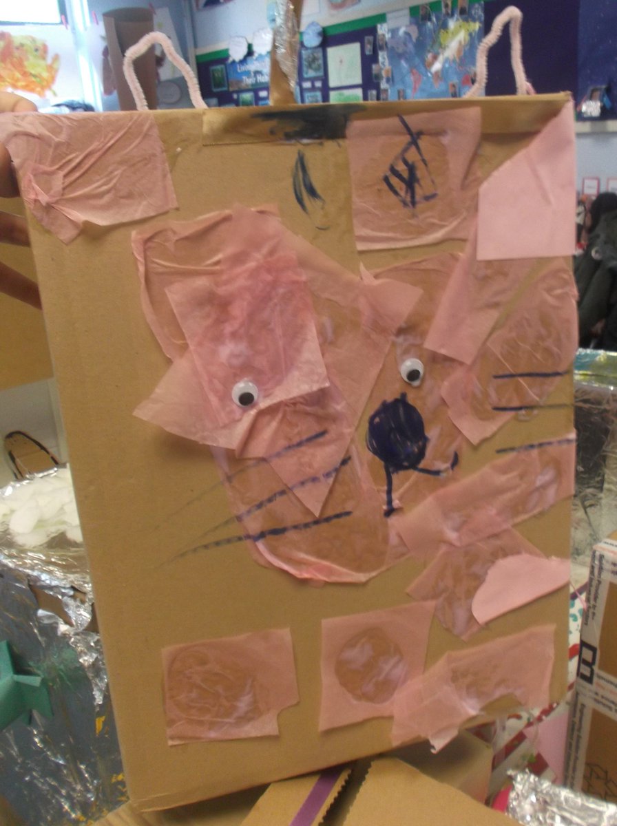PrioryCPSchool's tweet photo. #JupiterClass #ArtsandCrafts #Art #Robots https://t.co/93HeLMd7Tt