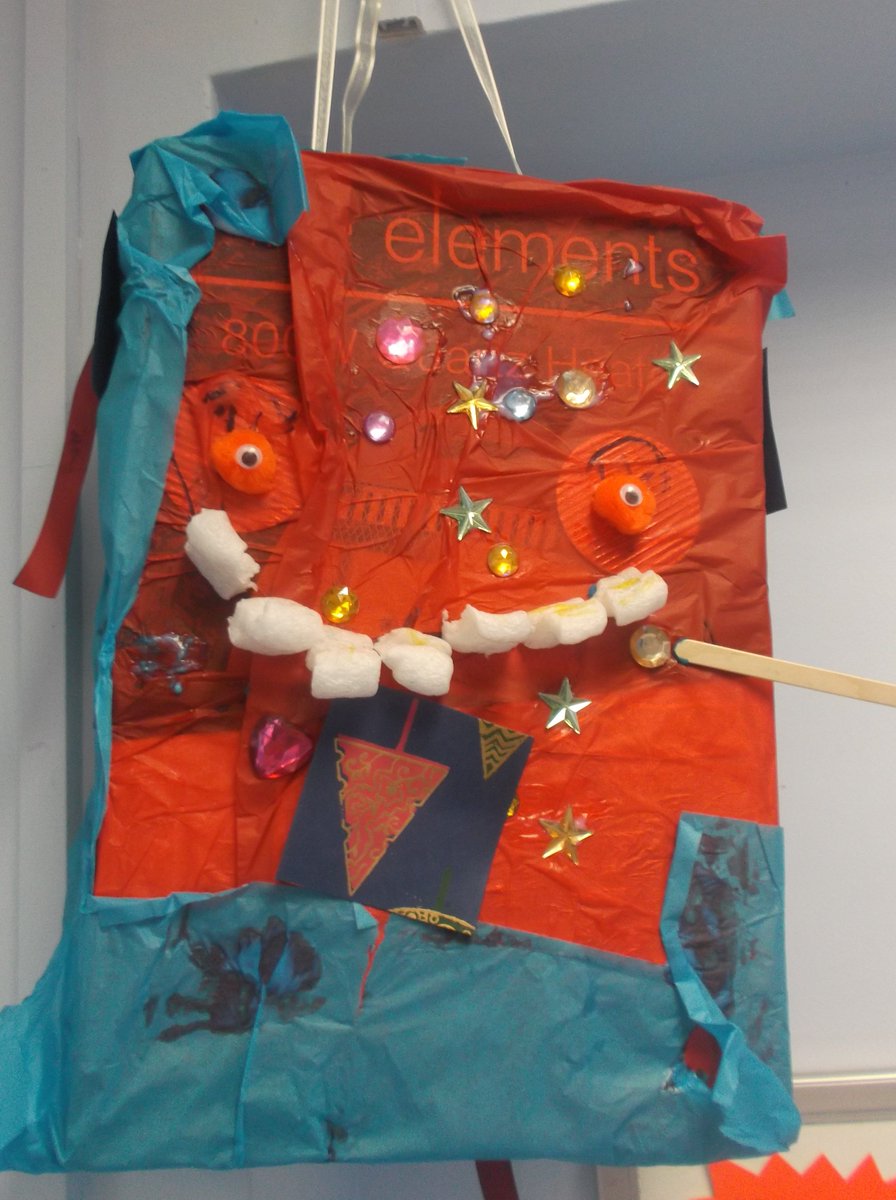 PrioryCPSchool's tweet photo. #JupiterClass #ArtsandCrafts #Art #Robots https://t.co/Bs2fizo7wR