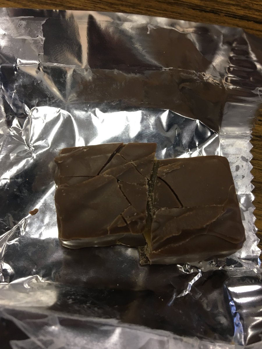 MrDscience's tweet photo. #TransformBoundary spotted @JFKennedyHS @TeacherHarwood 6th #science class #Sci6E22 #CandyBarTectonics #HappyScienceCoach #ExpModelDemo #WeDoScienceWell @WSFCS_Science https://t.co/rUMwD8w8kI