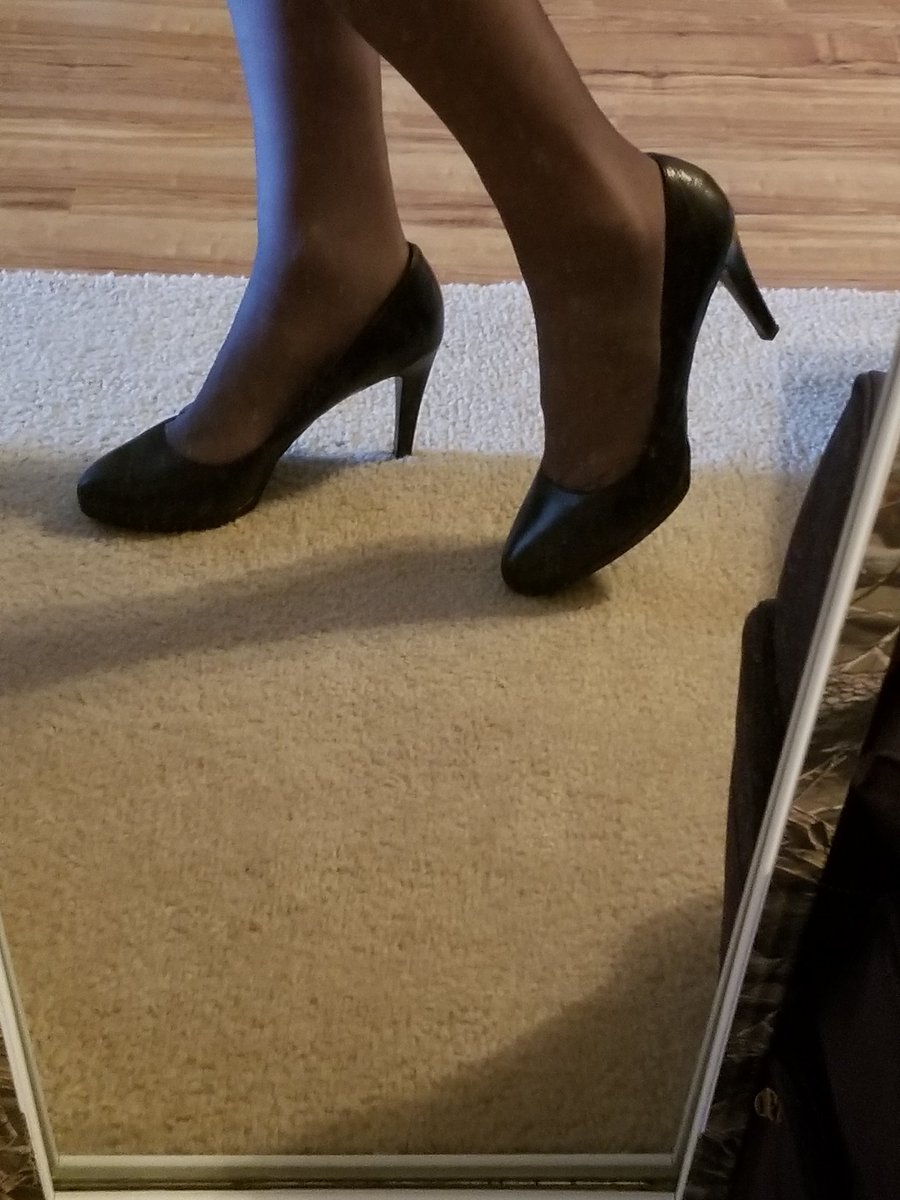 Content from feetnheels84