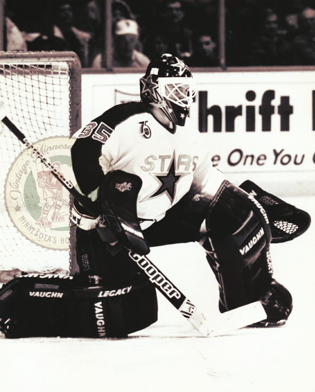 Happy 52nd birthday today to former North Stars NHL goaltender - Darcy Wakaluk born in Pincher Creek, Alberta 