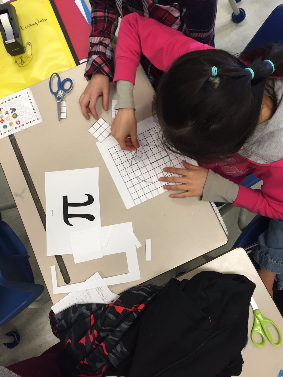 KathleenFShaver's tweet photo. Working with grade 4 Ss to discover #pi How many squares measuring r2 can we fit into a circle with the same radius? Hint hint, it's 3.14 (approximately). https://t.co/q4DCtDF7Z1