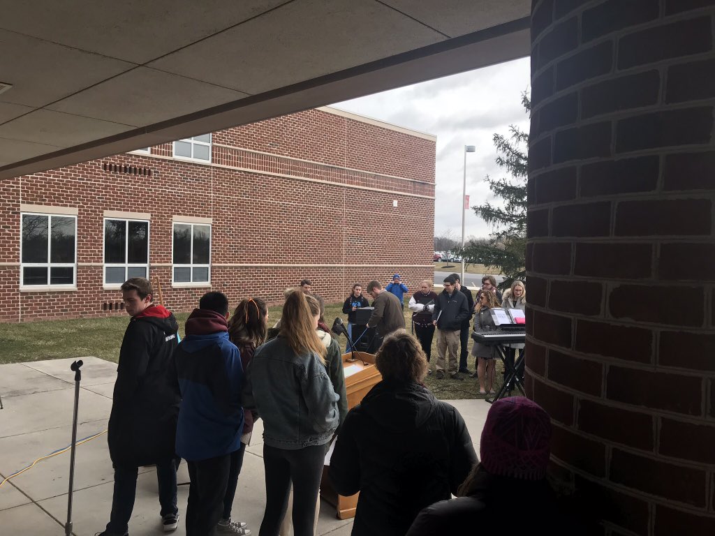 GAHS_Lusk's tweet photo. #GAHS - Our students are using their voice to promote a better, safer school and community.... honoring victims... accentuating hope... growing kindness... fostering common bonds.... appreciating differences... looking out for each other... This movement is about the #WarriorWay https://t.co/aKAIyQ8HUp