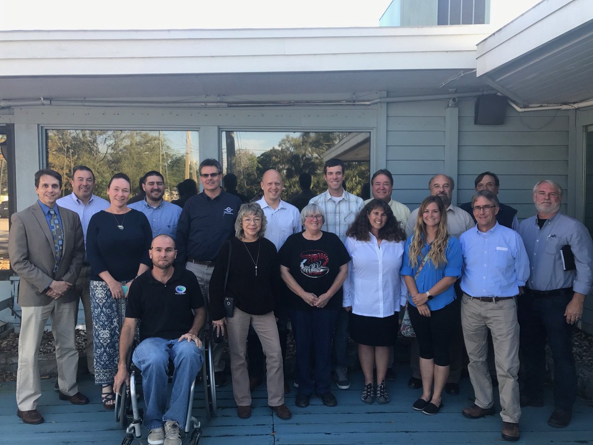 FLDEPNews's tweet photo. DEP Secretary Noah Valenstein and Deputy Secretary for Ecosystems Restoration Drew Bartlett met with community leaders in Titusville yesterday to discuss ways to improve the health of the Indian River Lagoon! #DEPintheField https://t.co/x0iRDMZsDP