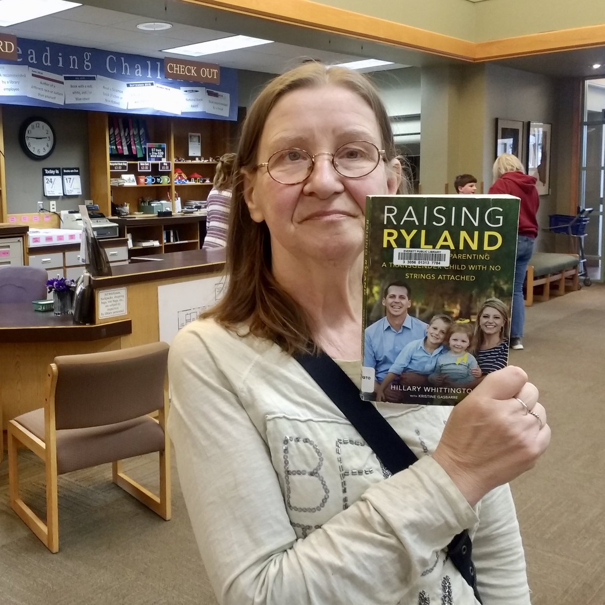 eplsdotorg's tweet photo. For March's #EverettReads challenge, we are asking you to read a biography or memoir. Pam chose Raising Ryland by Hillary Whittington. What are you reading? https://t.co/RcpPM0Rj2L https://t.co/NQ1aAtNaLi