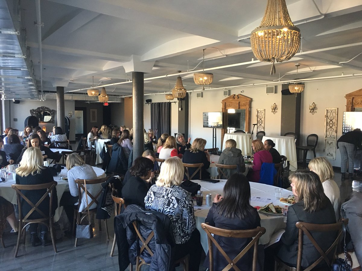 KimmerGHansen's tweet photo. What a fantastic venue hosting our @MplsChamber Executive Women’s Council lunch - Lumber Exchange Event Center!  Timely topic about women in nontraditional careers. Thank you speakers and sponsors. https://t.co/dqs0YSj7l0