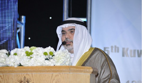 alqabas's tweet image. «مؤتمر الكيمياء» يوصي بتعزيز الوعي بأهمية دور الكيمياء في التنمية والتطوير
bit.ly/2FBXZrB