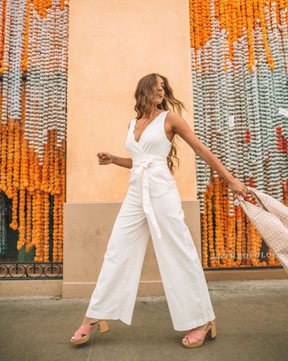 Need for spring/summer: white romper 🌼🌼

 {photo by jamienkidd, romper by Anthropologie}