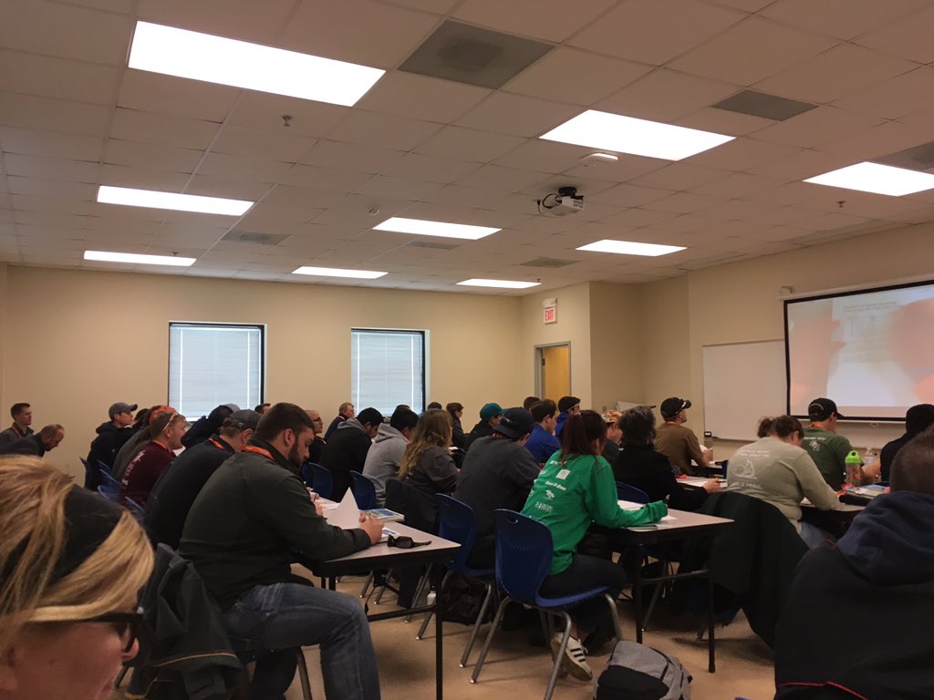 IrrigationCnslt's tweet photo. Boss man @bvinchesi teaching the Irrigation Basics workshop at @the_nalp #nclc. Glad to see the seats full! https://t.co/EZFaz64gli
