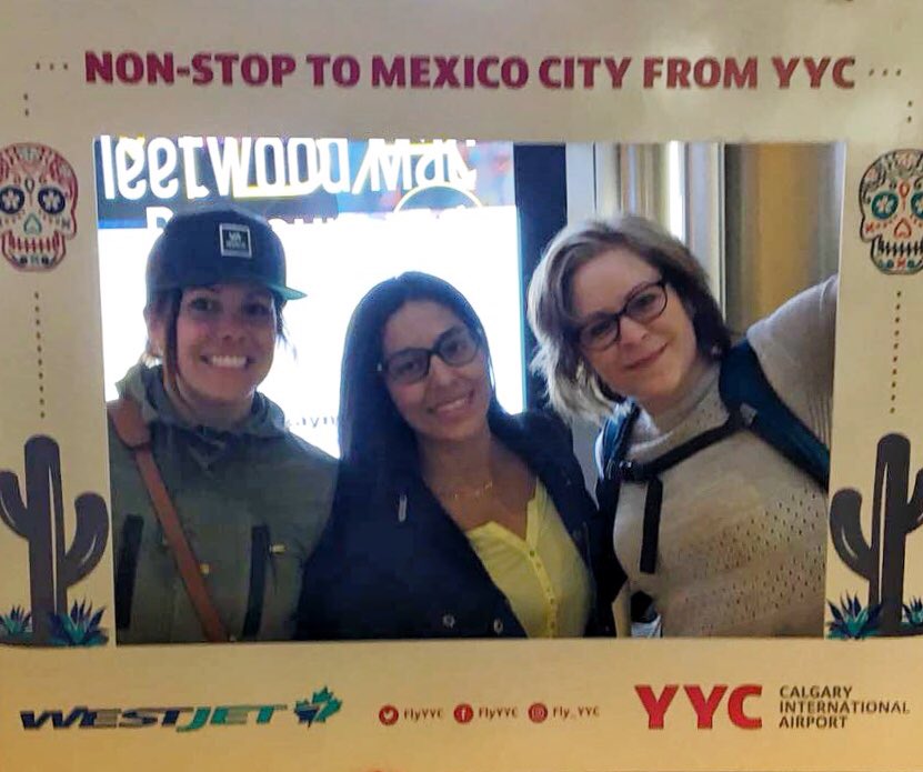 S_Beev's tweet photo. Hola #MEX via @WestJet - on the inaugural new flight just added from #YYC direct to #MexicoCity #Flight2200 https://t.co/TOalHDcCs5