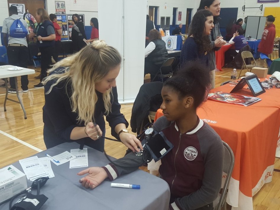 Special #HeartintheGame screening and health fair event at #BayardMS teaches students about heart health, mental health, dental health and more.| ow.ly/5znY30iU880