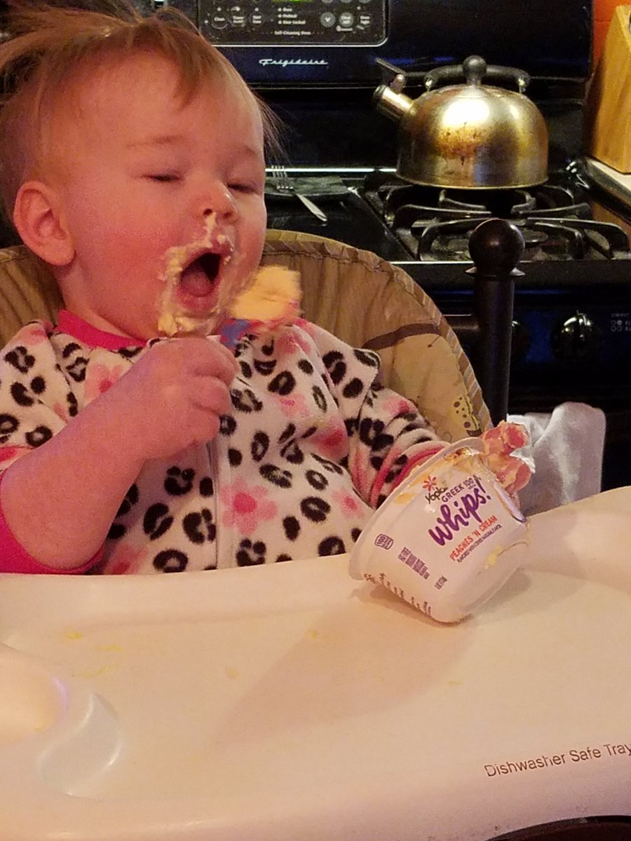 Mcarlislek's tweet photo. Because she's so into breakfast! #Yoplait #everylastbite https://t.co/acE1kckr5c