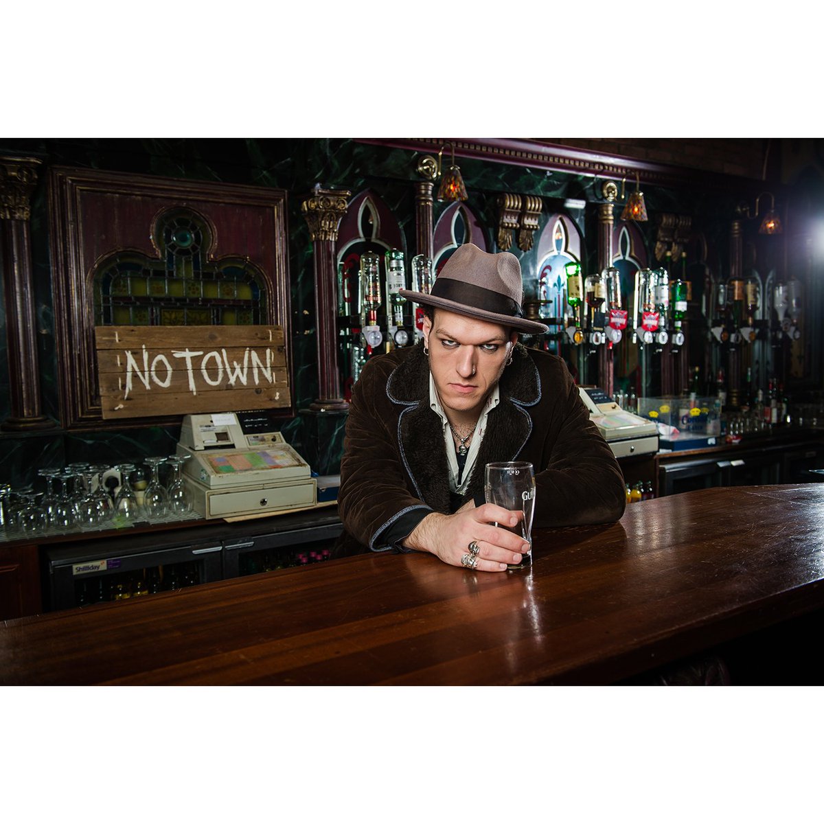 RonanMcGrade's tweet photo. Pics from the set of Matty James' music video for 'Road to No Town'
.
.
.
.
.
.
.
.
#music #musicphotography #mattyjames #musicvideo #onset #singer #band #fermanagh #rocknroll https://t.co/zbdNlh4Vpg